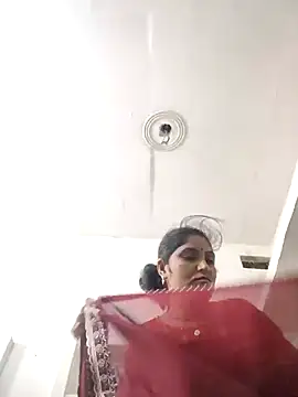 LUCKY cut online show from 04/26/26, 05:21