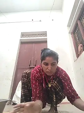 LUCKY cut online show from 04/28/26, 02:27