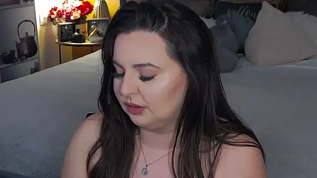 Mia Swano online show from 11/29/25, 12:57