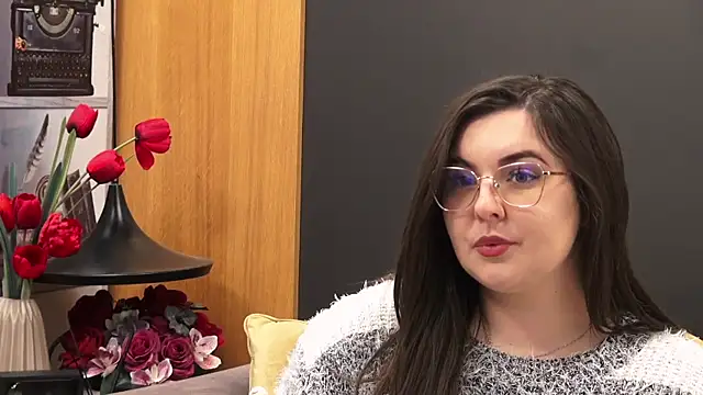 Mia Swano online show from 04/22/26, 01:52