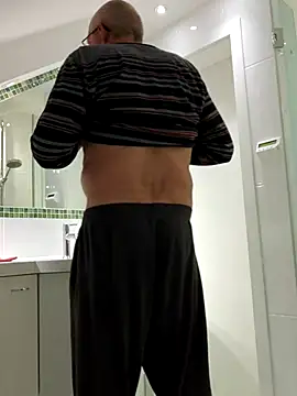 Oldmenhot66 online show from 04/09/26, 04:01