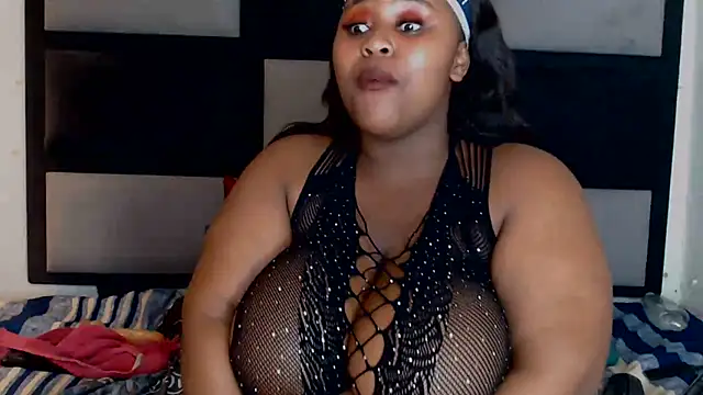 Freaky-boobs online show from 12/19/25, 10:44
