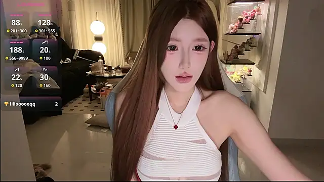 Xiaoxue L online show from 04/14/26, 06:58