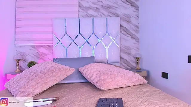 collet 1 online show from 04/15/26, 12:01