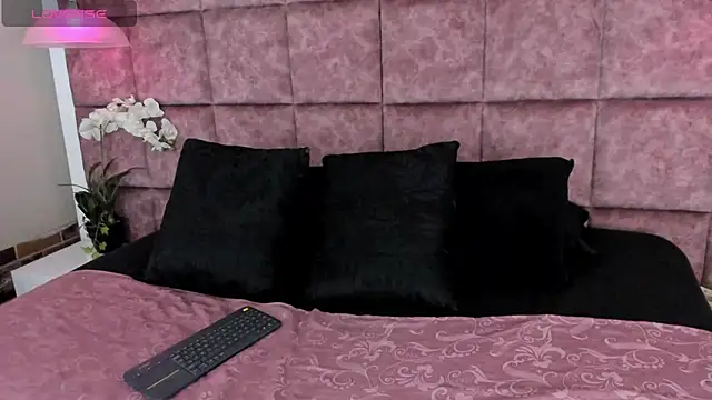 Ely09  online show from 11/11/25, 09:15