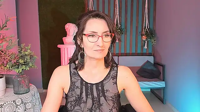 UnaTerra online show from 09/21/25, 05:42