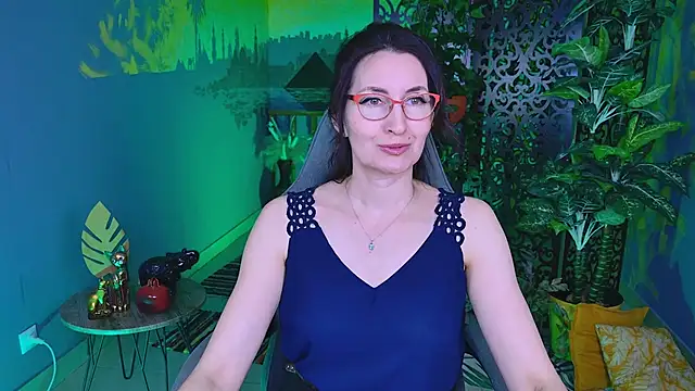 UnaTerra online show from 11/30/25, 05:22