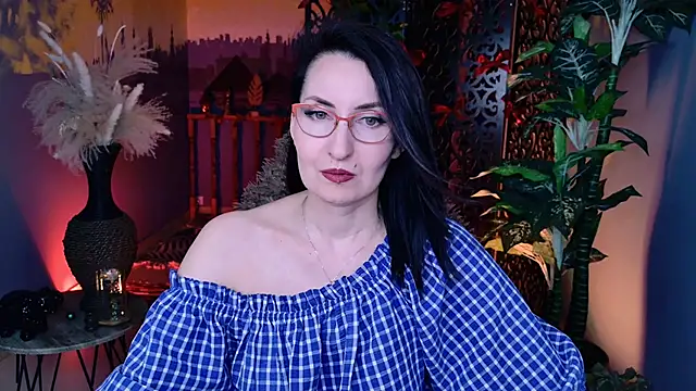 Snapshot of UnaTerra chatting on 03/01/26, 09:22 UnaTerra online show from 03/01/26, 09:22