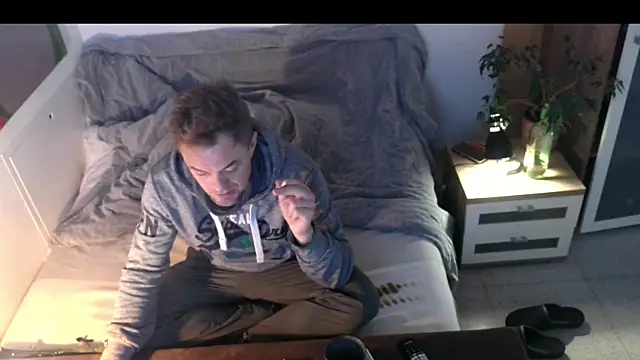 EdelHolz91 online show from 11/21/25, 01:10