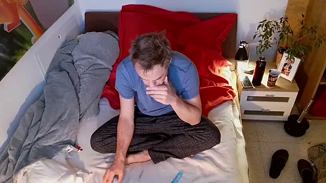 EdelHolz91 online show from 12/23/25, 03:37