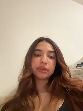 ItalianGirl online show from 11/21/25, 05:33