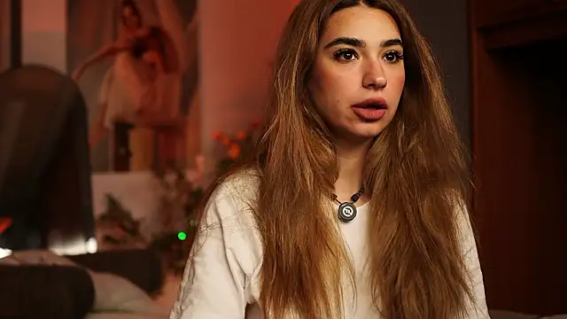 ItalianGirl online show from 03/15/26, 08:26