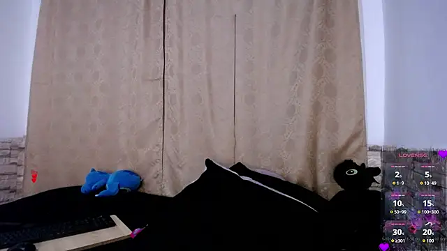 Snapshot of Bicky_24 chatting on 04/24/26, 08:06 Bicky 24 online show from 04/24/26, 08:06