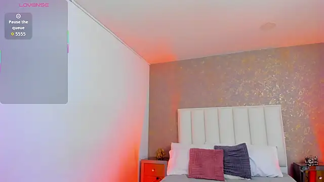 Snapshot of KaylieBrooks chatting on 09/17/25, 03:57 KaylieBrooks online show from 09/17/25, 03:57