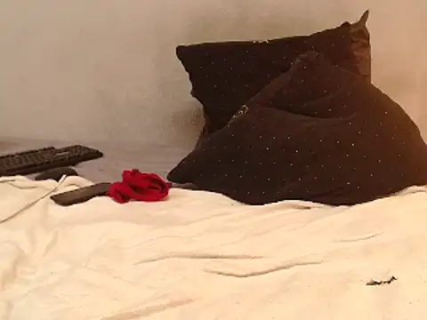 ROYALASS25 online show from 03/08/25, 06:43