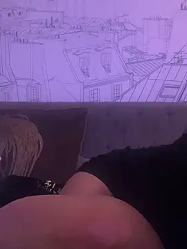 Snapshot of bbadies chatting on 12/21/25, 05:31 bbadies online show from 12/21/25, 05:31