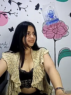 ValerieLove  online show from 10/19/25, 12:00