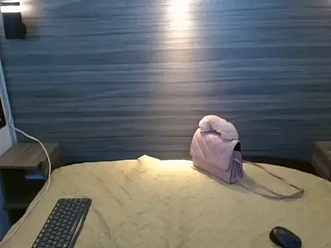 Penelopee Rouse online show from 11/23/25, 12:54