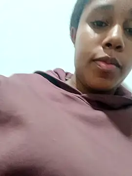 Snapshot of MoniqueMulberry chatting on 09/28/25, 08:09 MoniqueMulberry online show from 09/28/25, 08:09