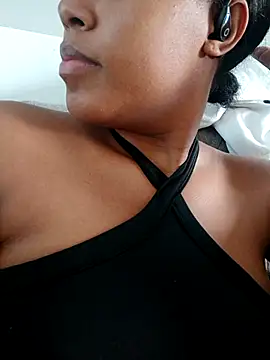 MoniqueMulberry online show from 11/18/25, 07:07