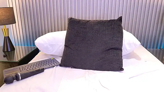 Meganreed  online show from 04/21/26, 01:42