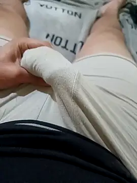 Snapshot of anis3g4 chatting on 09/26/25, 12:53 anis3g4 online show from 09/26/25, 12:53