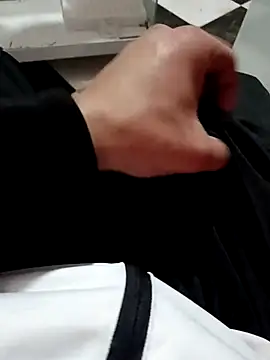 anis3g4 online show from 12/01/25, 10:48