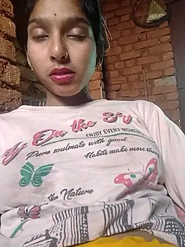 Yatiksha Beby online show from 11/21/25, 07:51