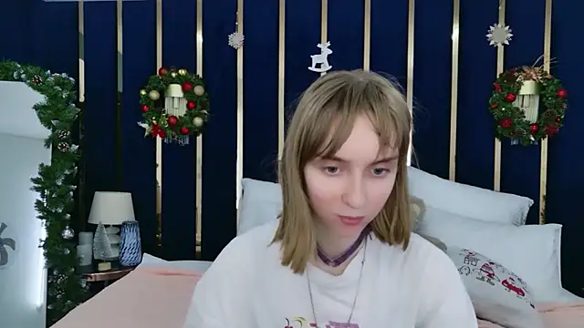 Snapshot of Beverly_Gomes chatting on 12/20/25, 03:19 Beverly Gomes online show from 12/20/25, 03:19