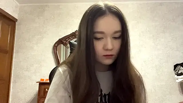 Pikmigirl18 online show from 09/22/25, 01:24