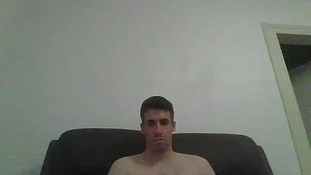 Snapshot of JulioIsHere4you chatting on 09/21/25, 03:57 JulioIsHere4you online show from 09/21/25, 03:57