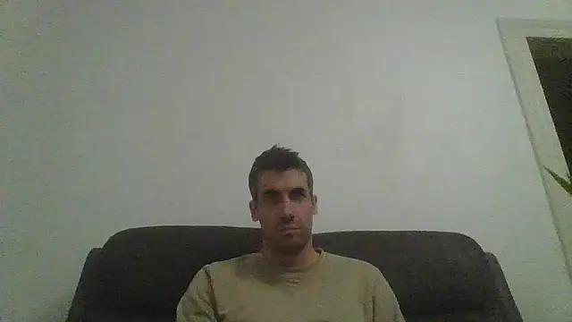 JulioIsHere4you online show from 11/05/25, 07:58