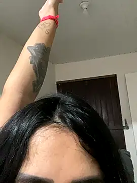 Snapshot of danilyns chatting on 09/30/25, 05:34 danilyns online show from 09/30/25, 05:34