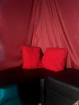 Dark chanel online show from 10/25/25, 04:42