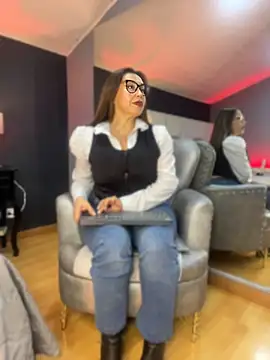 Samantha Milf   online show from 04/15/26, 09:15