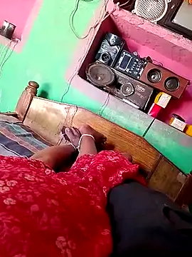 CUTE-004 online show from 04/06/26, 04:57