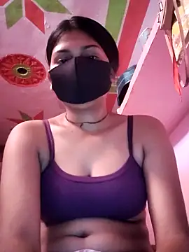 Janvi Jaitly online show from 04/23/26, 07:41