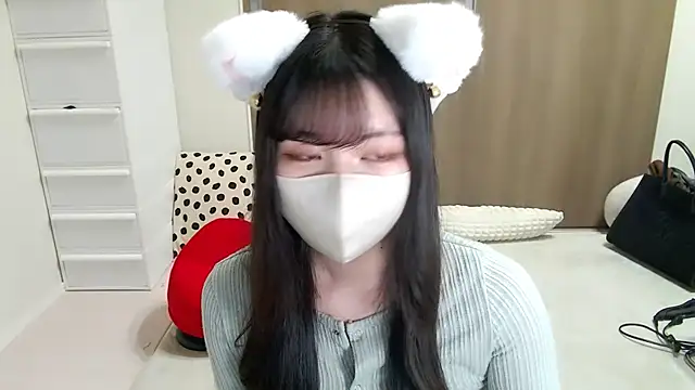 moka-neko online show from 10/04/25, 11:30