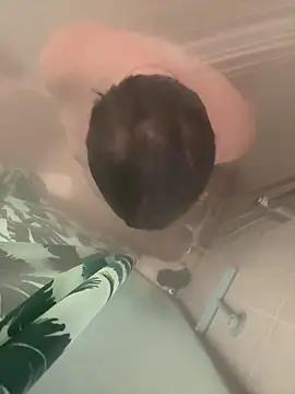 Snapshot of Badking9377 chatting on 01/05/26, 10:46 Badking9377 online show from 01/05/26, 10:46