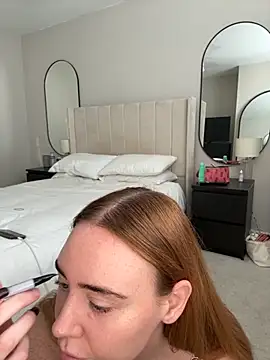 Snapshot of RubiRosexox chatting on 11/25/25, 11:32 RubiRosexox online show from 11/25/25, 11:32