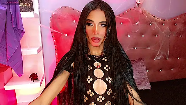 BabyAmatiis  online show from 10/21/25, 12:22