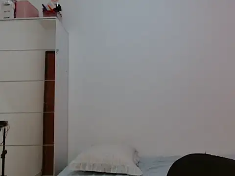 Snapshot of ApenasLys chatting on 07/15/26, 01:55 ApenasLys online show from 07/15/26, 01:55