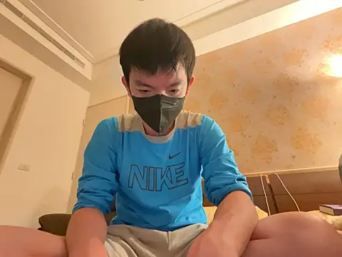 Snapshot of kaikai1335 chatting on 11/29/25, 02:09 kaikai1335 online show from 11/29/25, 02:09