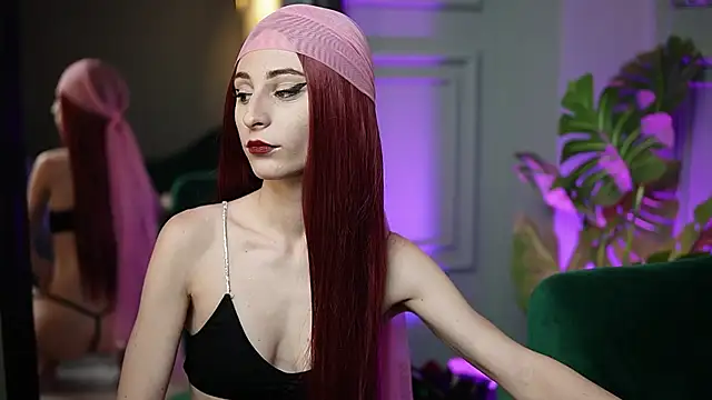 SaraiAngel online show from 12/20/25, 10:06