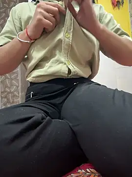 miss moonikaa online show from 03/24/26, 09:36