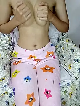 miss raavy online show from 02/16/26, 09:38