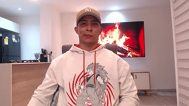 Snapshot of Auron_Demon01 chatting on 09/10/25, 04:34 Auron Demon01 online show from 09/10/25, 04:34