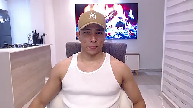 Snapshot of Auron_Demon01 chatting on 09/24/25, 01:53 Auron Demon01 online show from 09/24/25, 01:53