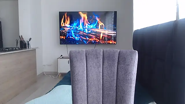 Snapshot of Auron_Demon01 chatting on 11/16/25, 05:40 Auron Demon01 online show from 11/16/25, 05:40