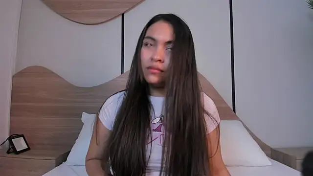 Snapshot of allie_bruce chatting on 01/15/26, 02:16 allie bruce online show from 01/15/26, 02:16